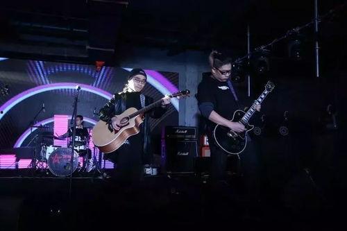 鹿先生乐队郭倍倍照片,光影交织的音乐追梦人